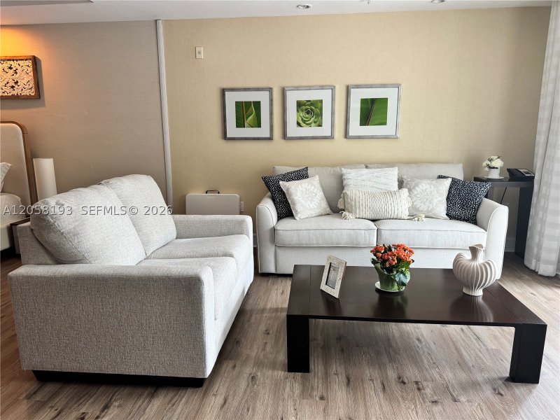 Condo for sale at The Blue Doral 911