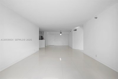Comprar apartamento en Mystic Pointe 600 1910