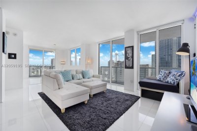 Vizcayne South Tower Apt #3302