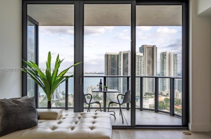 Apartment for rent at Hyde Midtown 3105