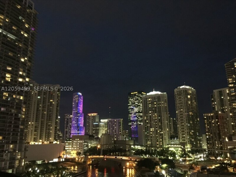 Apartment for rent at Neo Vertika Brickell 1220