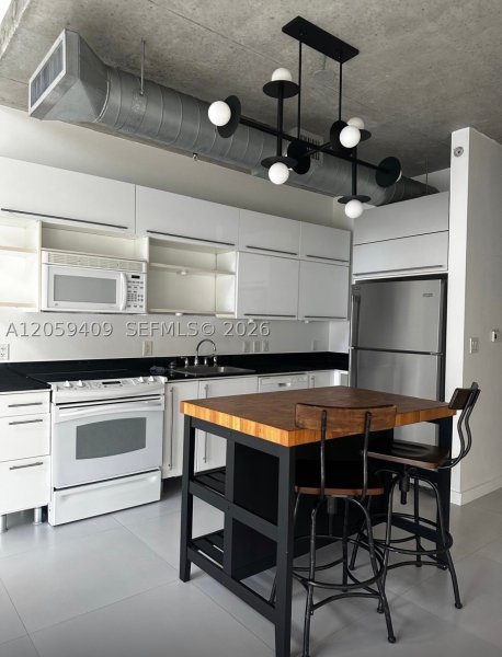 Apartment for rent at Neo Vertika Brickell 1220