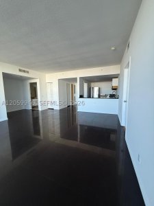 Comprar apartamento no Blue Bay Tower 802