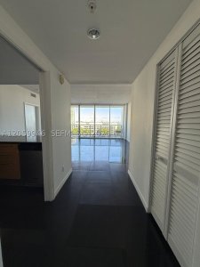 Comprar apartamento no Blue Bay Tower 802