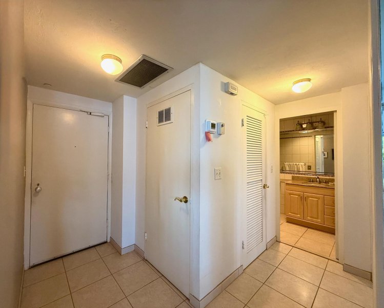 Condo for sale at Coral Ridge Towers South 1418