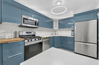 Comprar apartamento no Parker Plaza Estates 723
