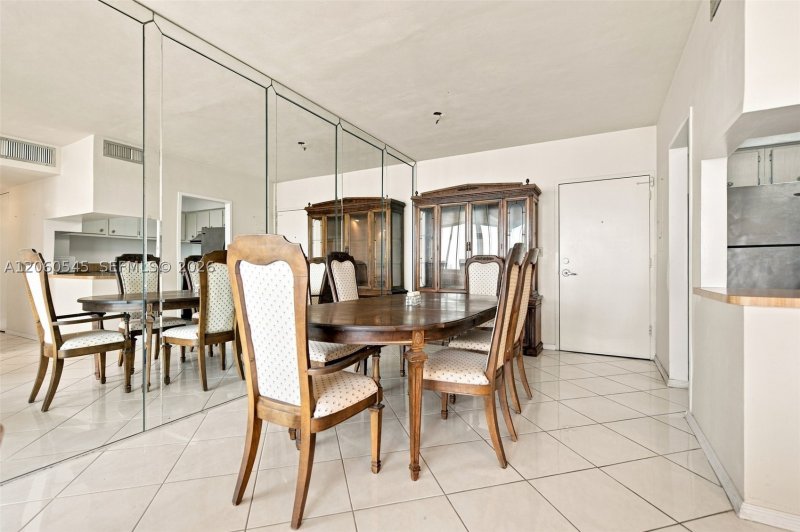 Condo for sale at Parkview Point 10C
