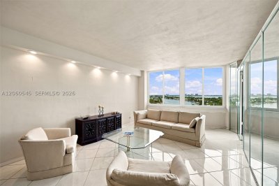 Comprar apartamento en Parkview Point 10C
