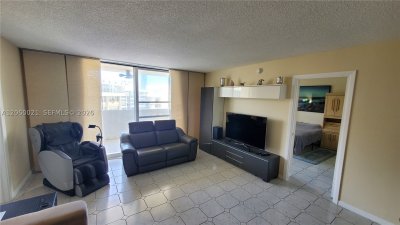 Comprar apartamento en Plaza Towers North 1103