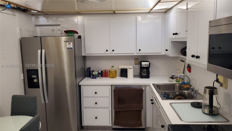 Condo for sale at Plaza Towers North 1103