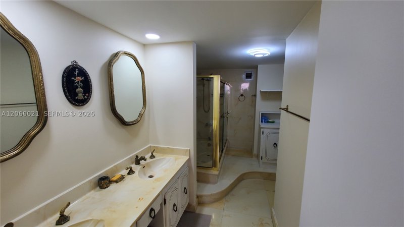 Condo for sale at Plaza Towers North 1103