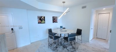 Comprar apartamento en 360 Condominium East 708