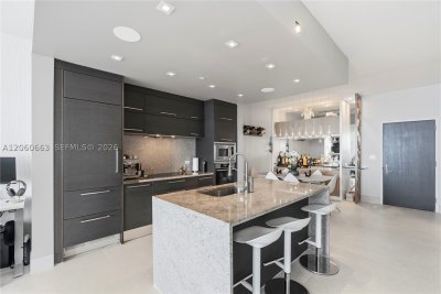 Comprar apartamento no 900 Biscayne 3607