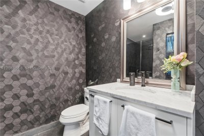 Comprar apartamento no 900 Biscayne 3607