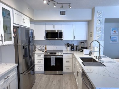 Comprar apartamento no 2080 Ocean Drive 204