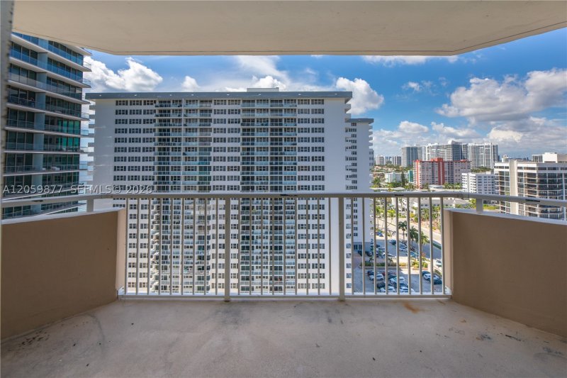 Condo for sale at The Hemispheres 16A