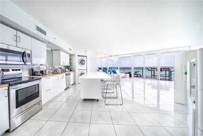 Aluguel de apartamento no La Gorce Palace 2802