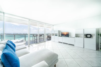 Aluguel de apartamento no La Gorce Palace 2802