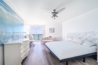 Aluguel de apartamento no La Gorce Palace 2802
