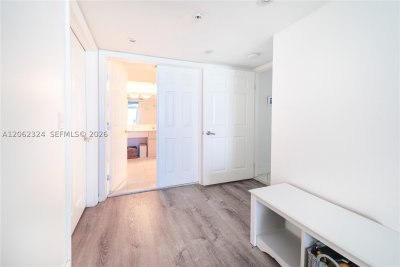 Aluguel de apartamento no La Gorce Palace 2802