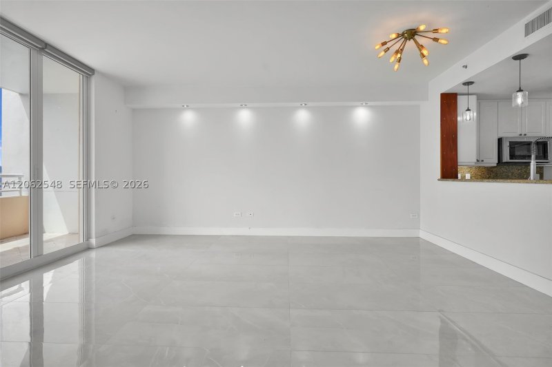 Aluguel de apartamento no Two Tequesta Point 3007