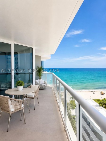 Condo for sale at La Gorce Palace 1504