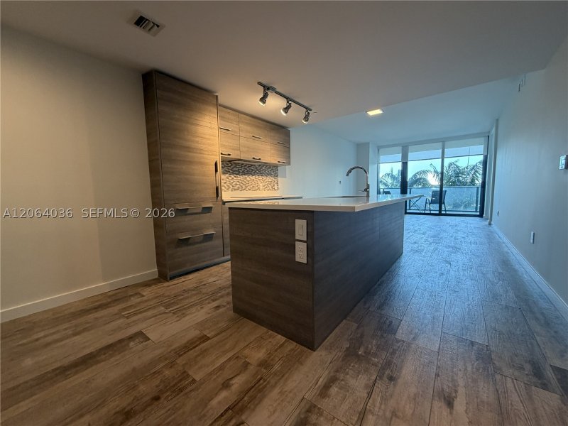 Condo for sale at Paraiso Bay Miami 802