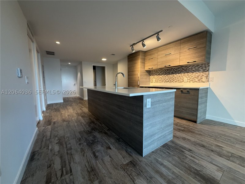 Condo for sale at Paraiso Bay Miami 802