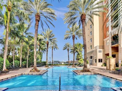Alquiler de apartamento en Porto Bellagio 1309