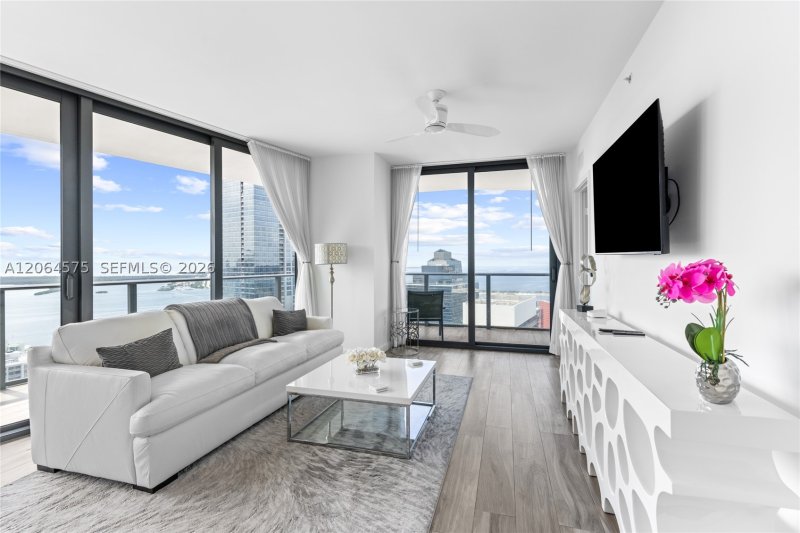 Apartment for rent at Dua Miami - SLS Brickell Condo 4505