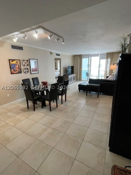 Apartment for rent at Carriage Club South 9E