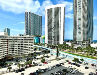 Comprar apartamento en Plaza Towers South 1505
