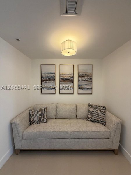 Apartment for rent at The Ivy 1416