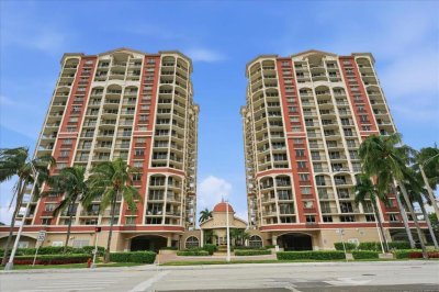 The Vue Apt #1106