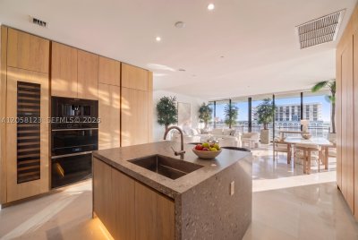 Comprar apartamento en Eighty Seven Park 701