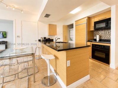 Aluguel de apartamento no Beach Club Two 4010