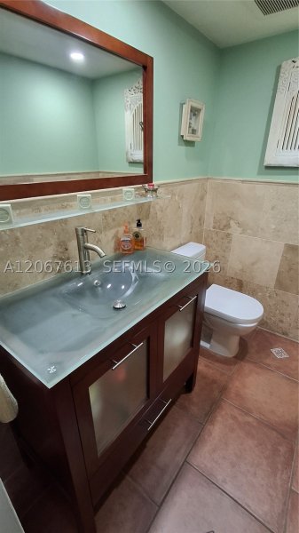 Condo for sale at Sailboat Cay PH1712