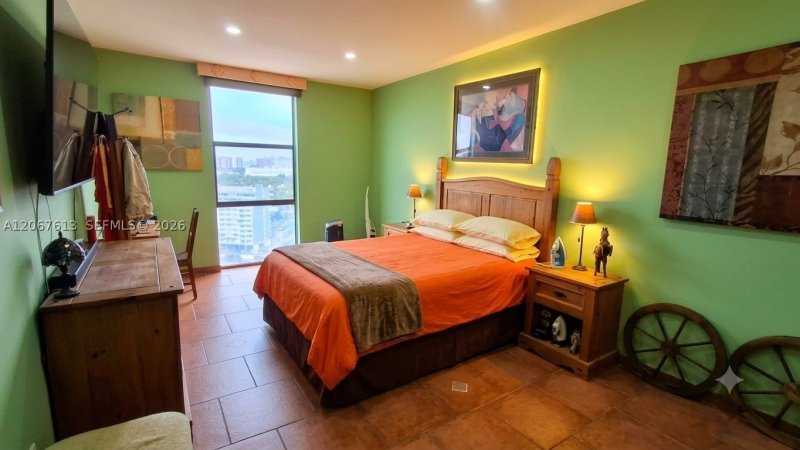 Condo for sale at Sailboat Cay PH1712