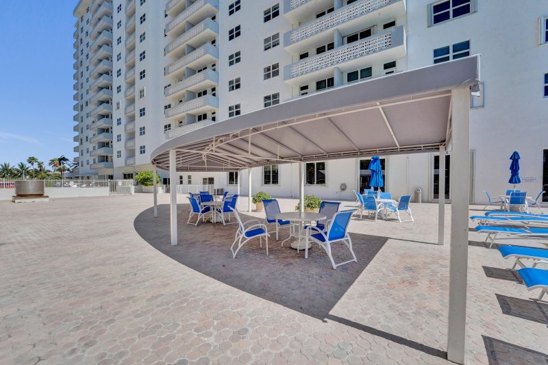 Condo for sale at Galt Towers 9C