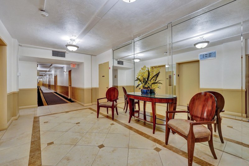 Condo for sale at Galt Towers 9C