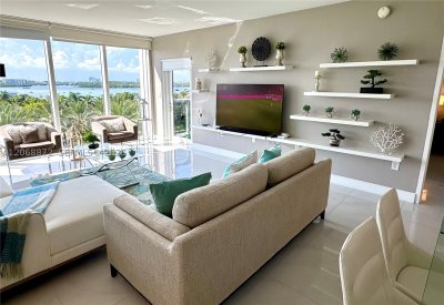Harbour House Apt #624