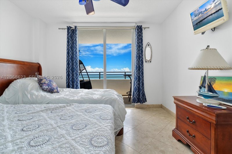 Apartment for rent at Oceanside Plaza 10K