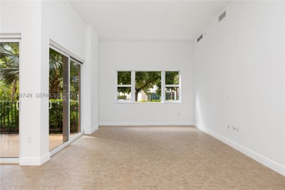 Comprar apartamento en Turnberry Village South 104