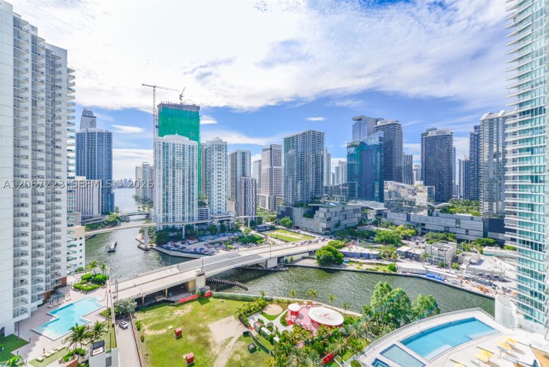 Apartment for rent at The Ivy 2501