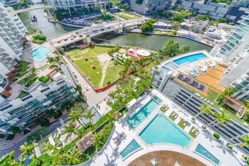 Apartment for rent at The Ivy 2501