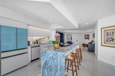 Comprar apartamento en La Gorce Palace 1207