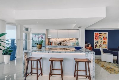 Comprar apartamento en La Gorce Palace 1207