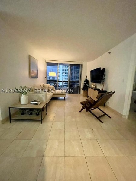 Condo for sale at Mystic Pointe 300 1010