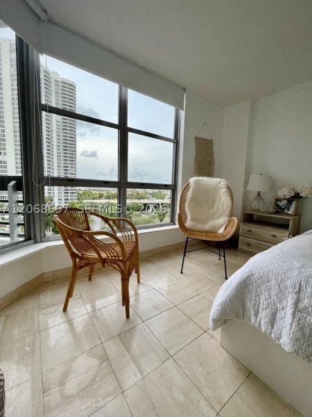 Condo for sale at Mystic Pointe 300 1010