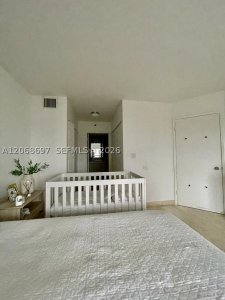 Comprar apartamento en Mystic Pointe 300 1010